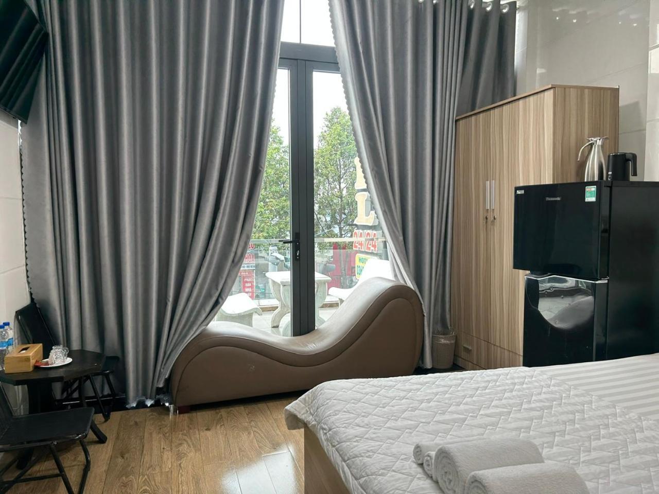 Hotel Hong Cam Trung An Dış mekan fotoğraf